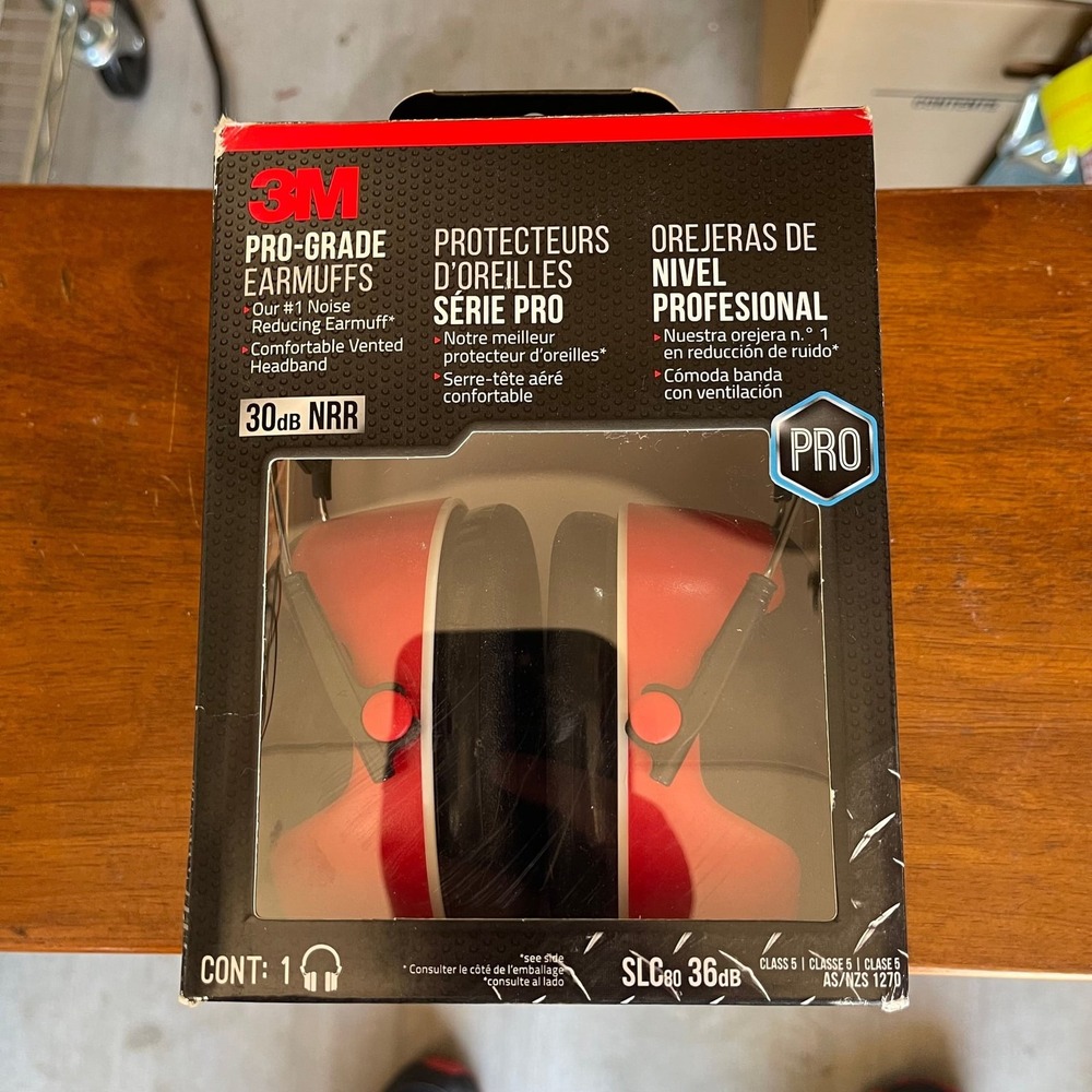 3M Pro-Grade Earmuffs Noise-Reducing Hearing Protection 30dB NRR Red/Black #9056